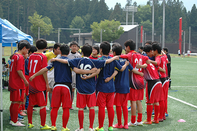 サッカー部 新潟県高等学校総合体育大会 1回戦５月28日 土 敬和学園高等学校